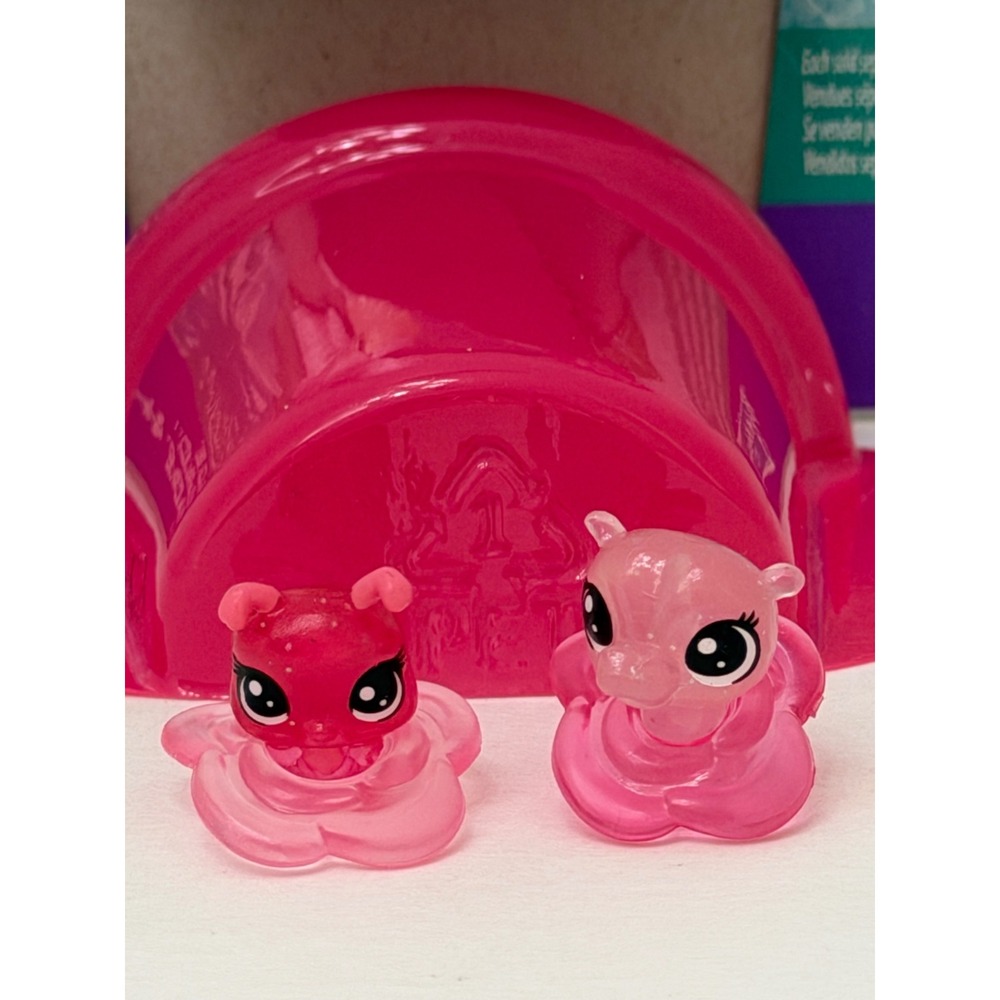 Hasbro Littlest Pet Shop Toy with Pink Pot New Miniature Mini Pets Two Tiny Figs